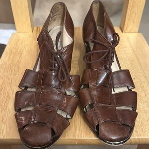 Leather heeled sandal